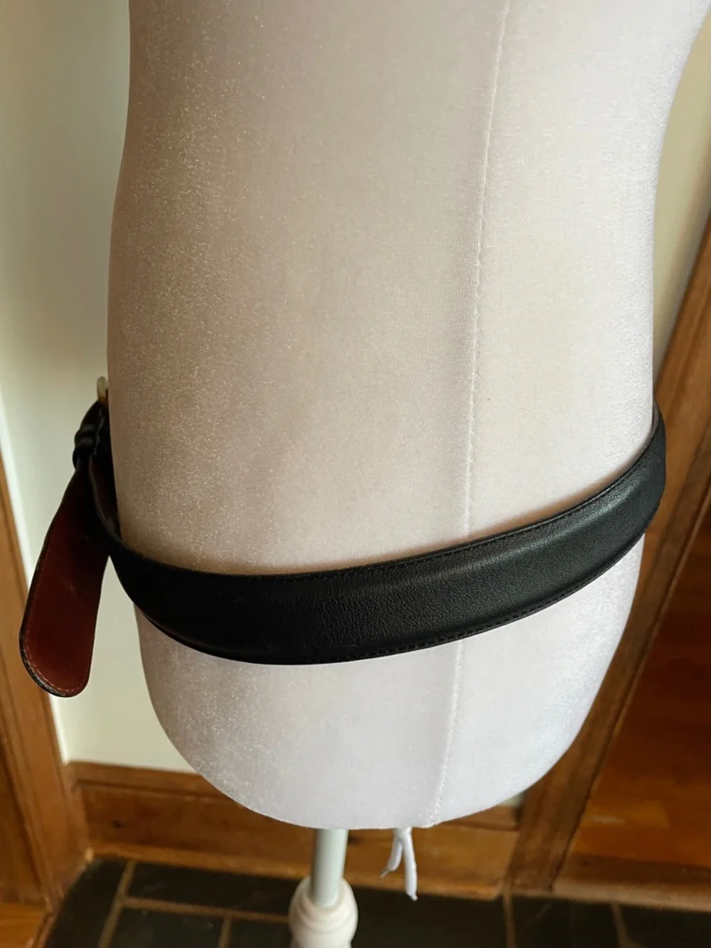 COACH Black Leather Belt 7600 with Brass Buckle Unisex 36